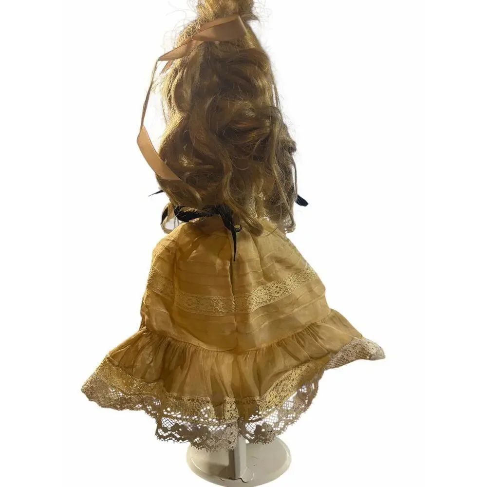 Vintage HAIR IS A LITTLE MATTED AND DRESS IS A LITTLE DINGY  THIS COMES FROM A L